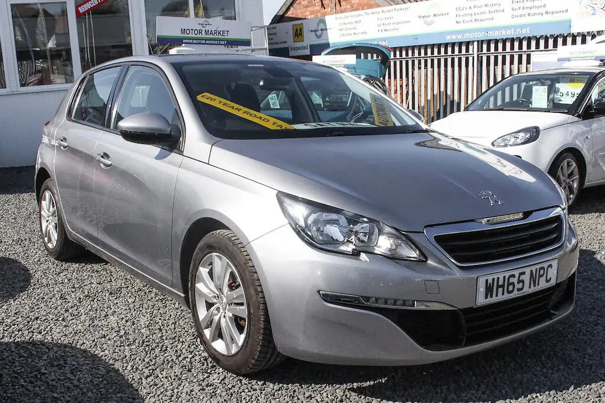 2016-peugeot-308-12-puretech-active-130bhp-eat6-big-3