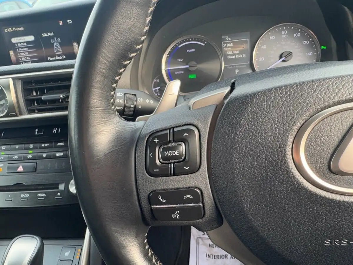 2018-lexus-is-300h-25-advance-lexus-navigation-big-16