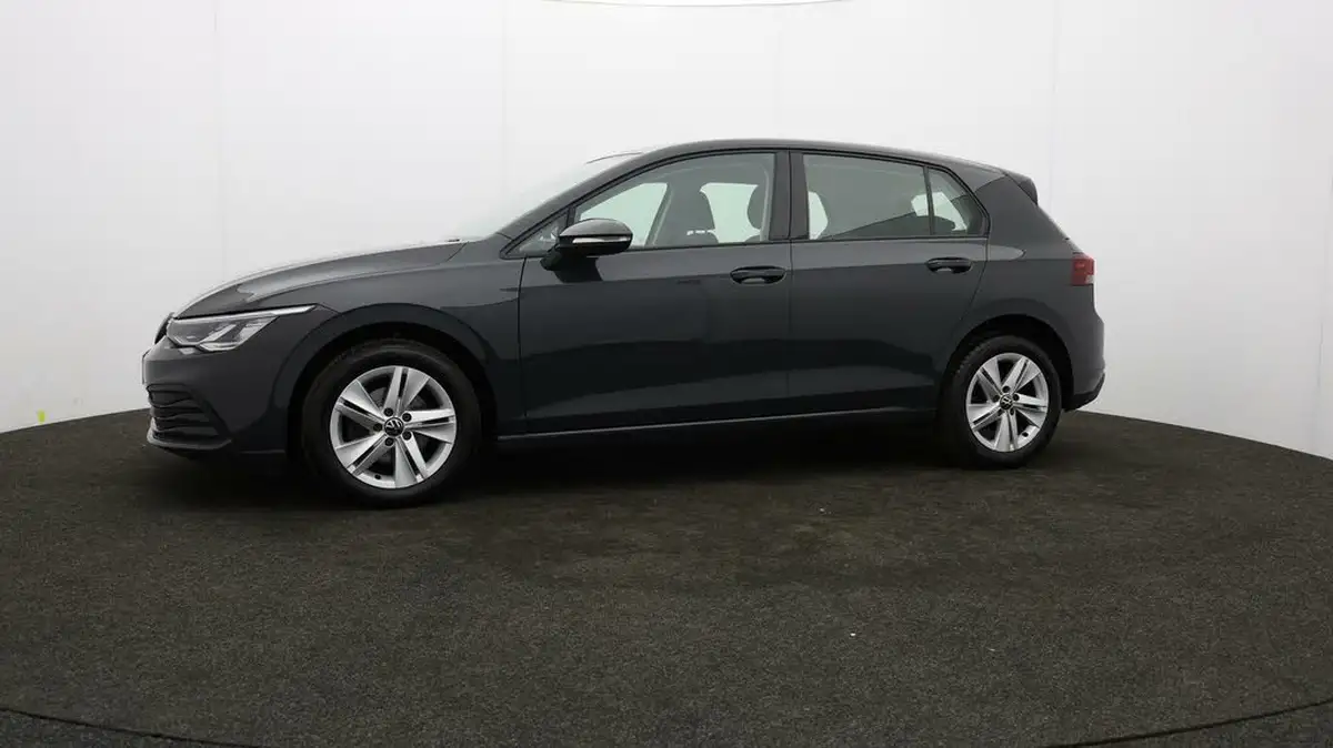 2023-volkswagen-golf-15-tsi-life-130ps-hatchback-big-63