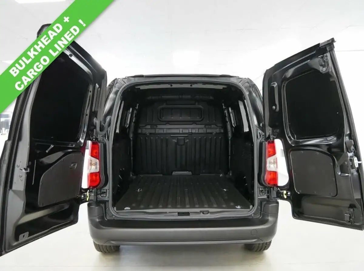 2024-toyota-proace-city-15d-active-big-11