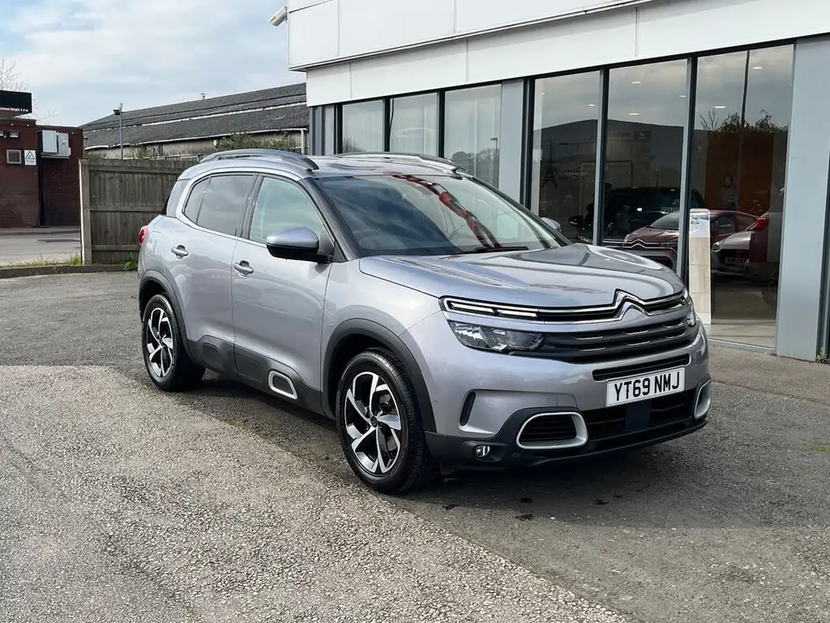 2019-citroen-c5-aircross-12-puretech-flair-big-0