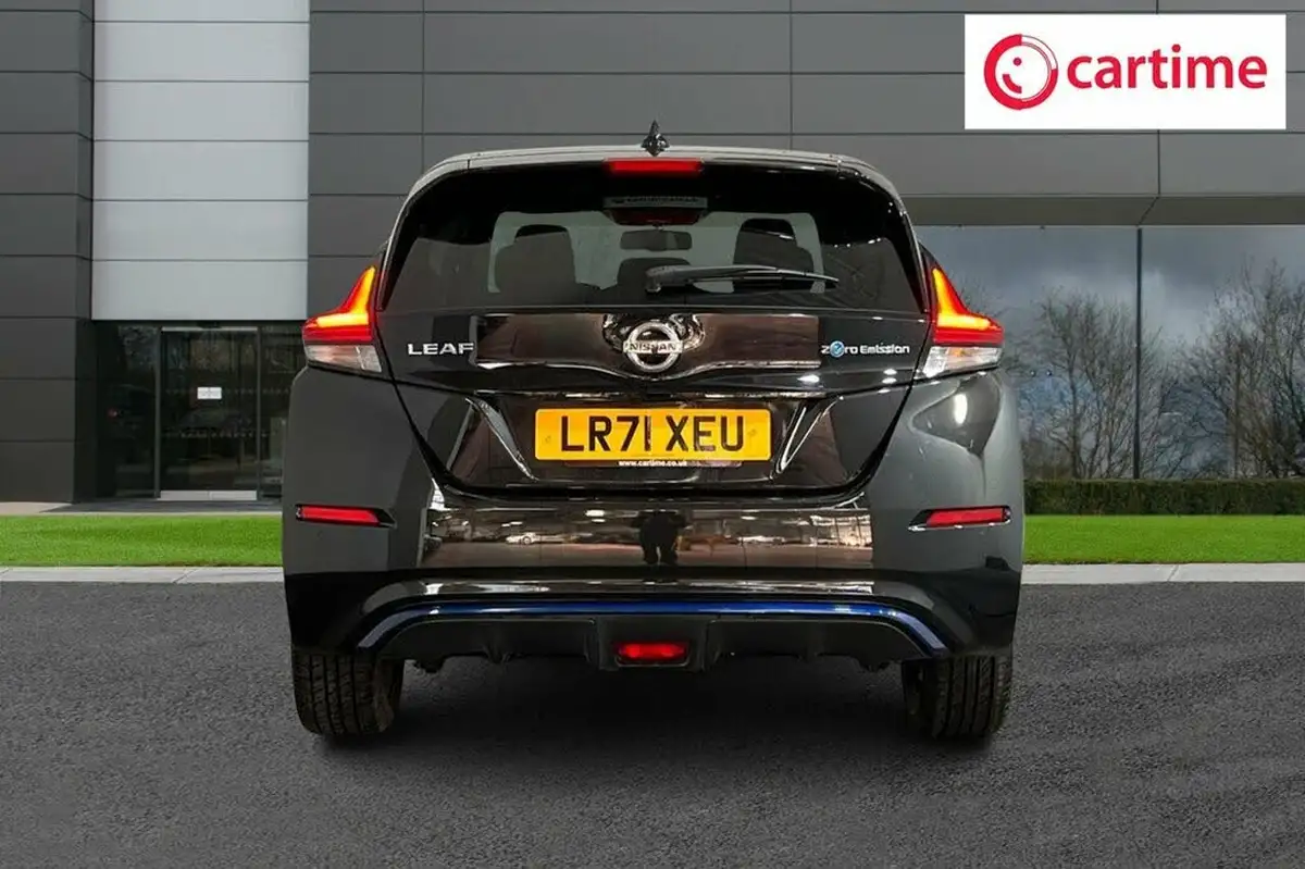 2021-nissan-leaf-e-e-n-connecta-big-5