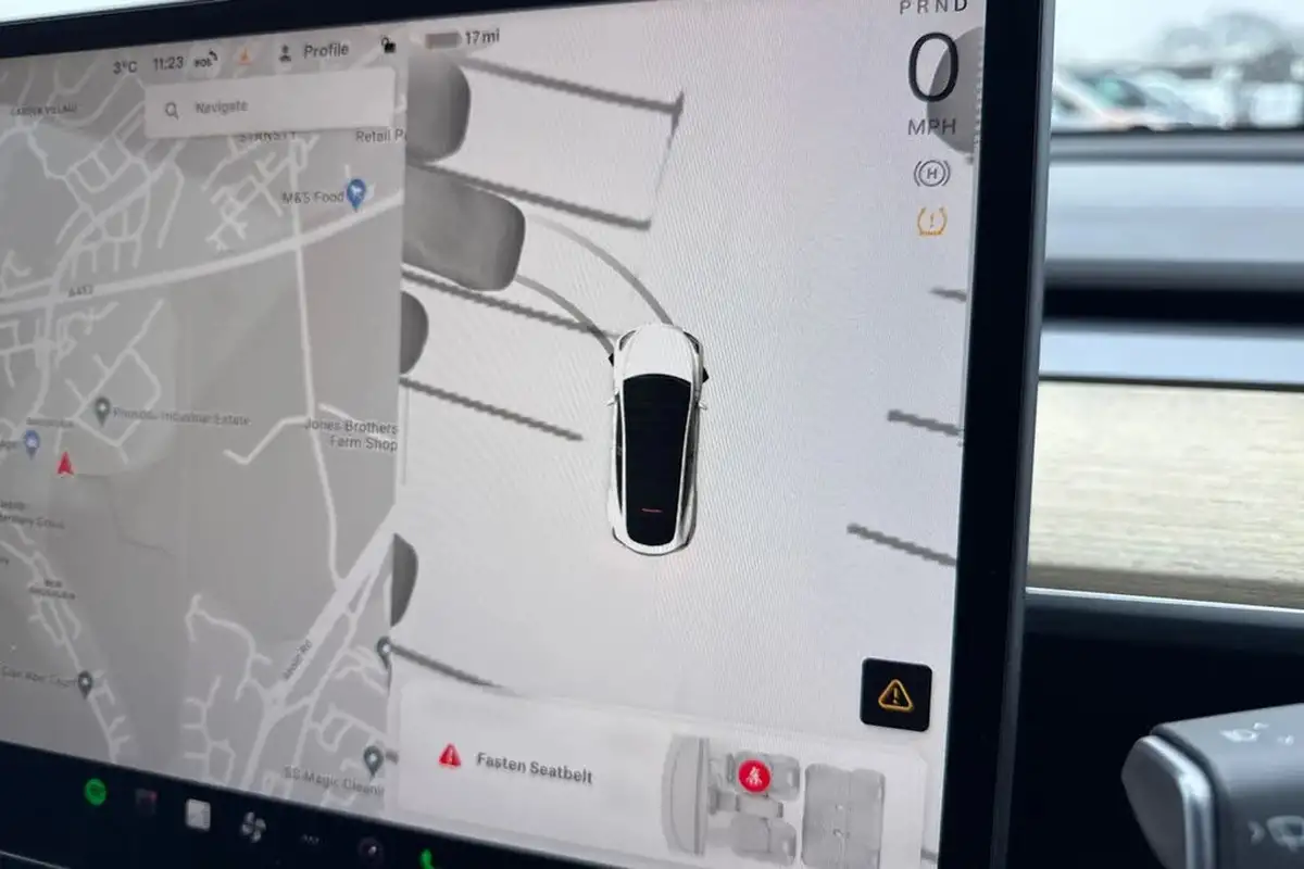 2023-tesla-model-y-e-performance-big-52