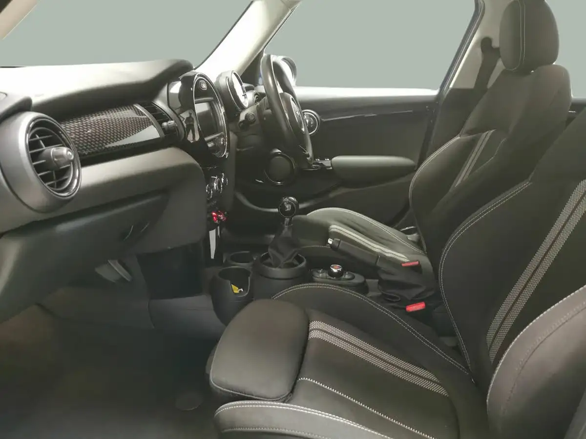 2019-mini-cooper-20-cooper-s-classic-189bhp-hatchback-5d-big-3