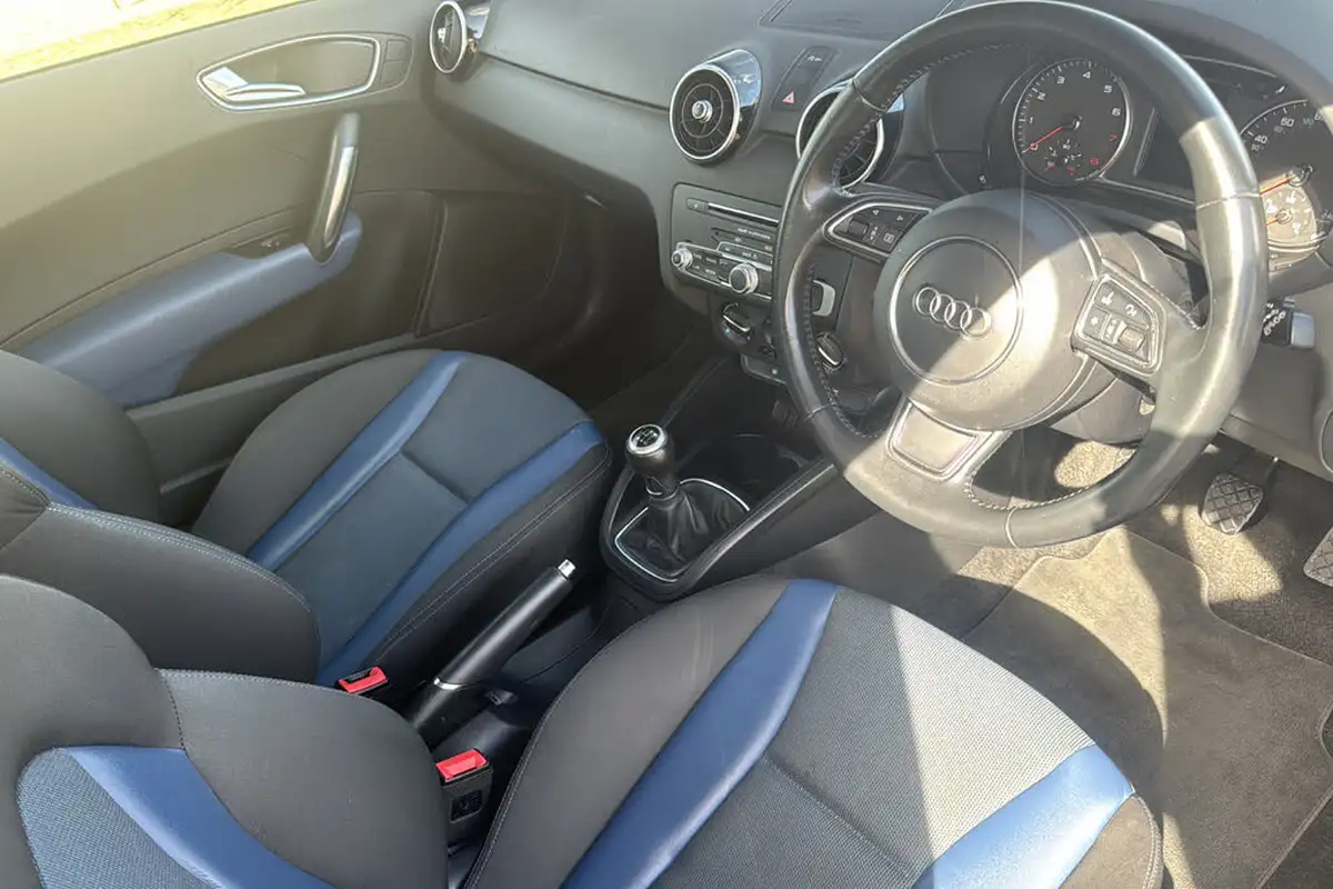 2015-audi-a1-14-sport-125ps-ss-hatchback-3d-1395cc-big-8