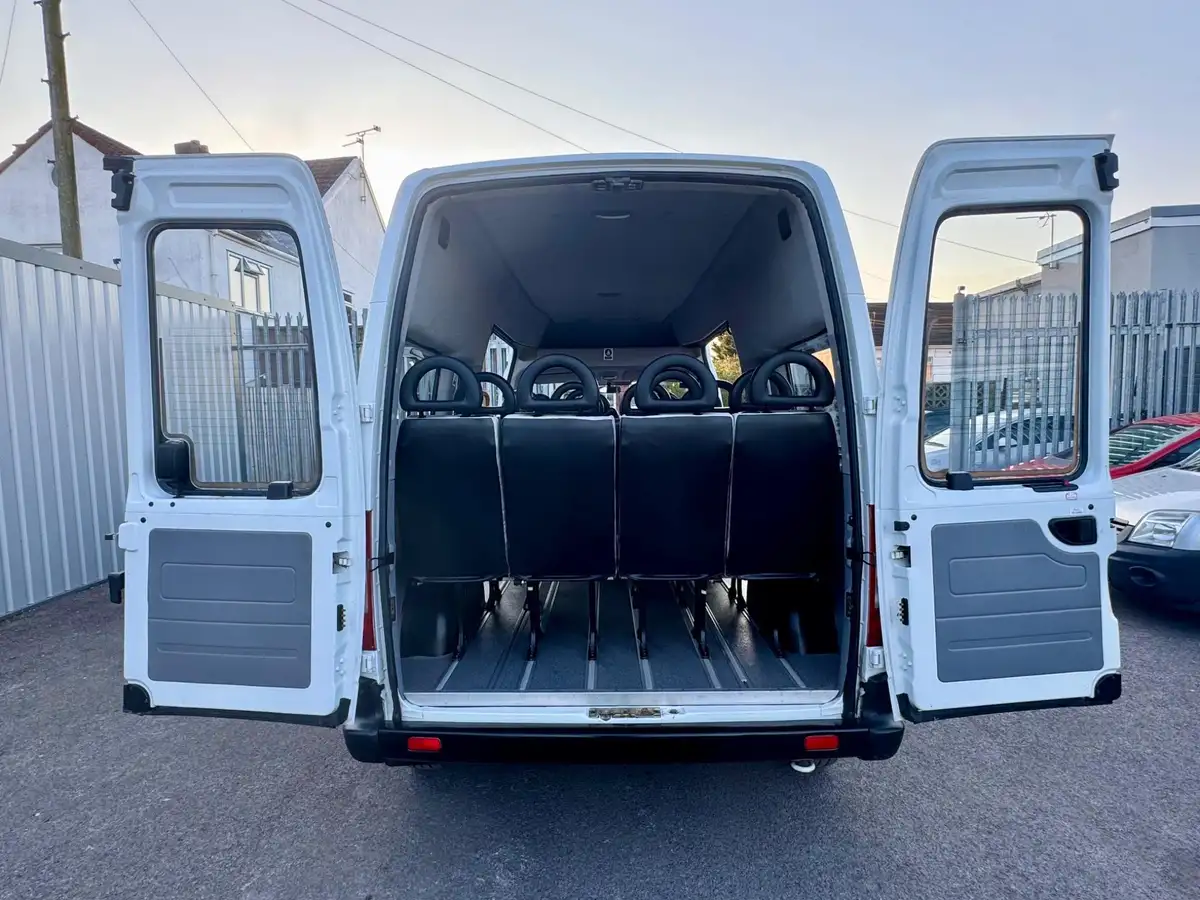 2009-ldv-maxus-25td-39t-lwb-105ps-bus-17-big-18