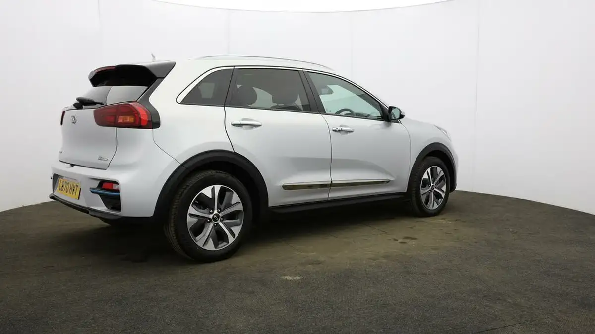 2021-kia-e-niro-ev-4-big-57