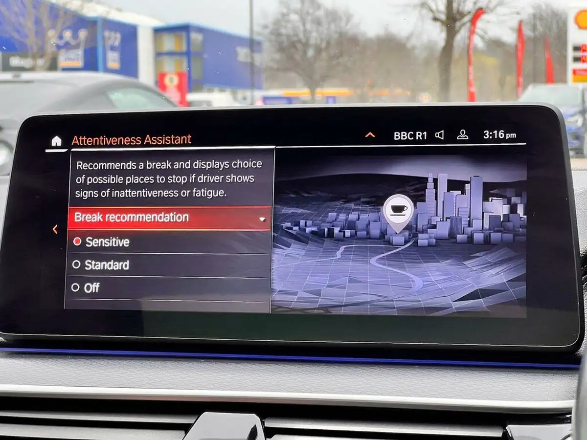 2022-bmw-5-series-20td-520d-xdrive-m-sport-mht-saloon-4d-big-43