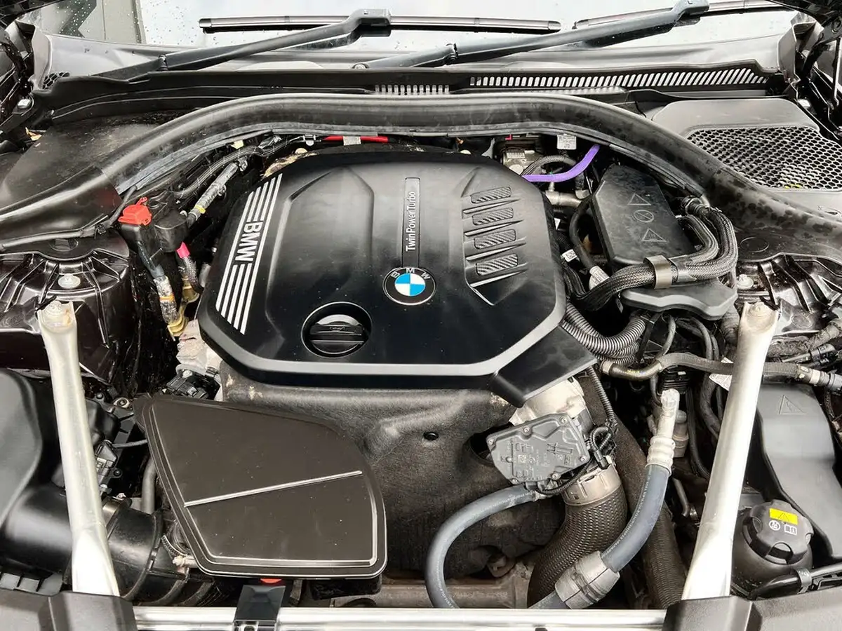 2022-bmw-5-series-20td-520d-xdrive-m-sport-mht-saloon-4d-big-15