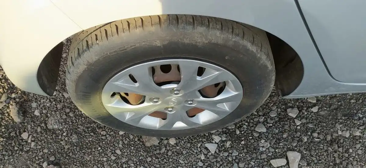 2014-hyundai-i10-12-se-big-74