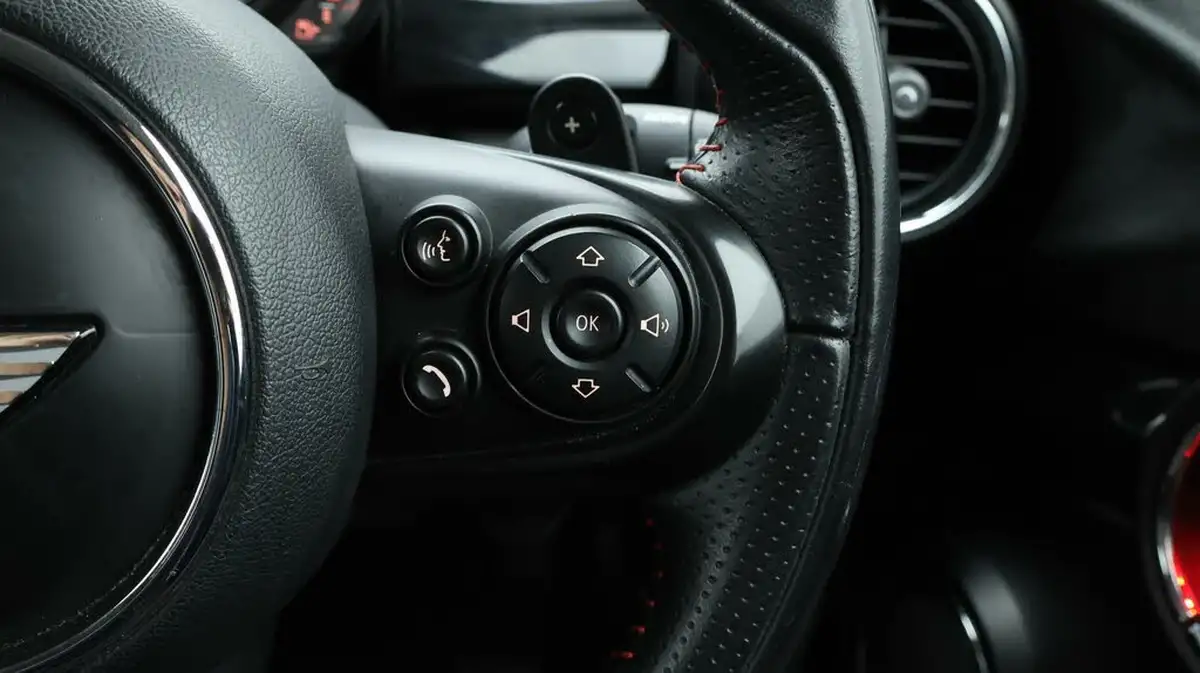 2017-mini-cooper-20-cooper-s-ss-hatchback-5d-sport-auto-big-25
