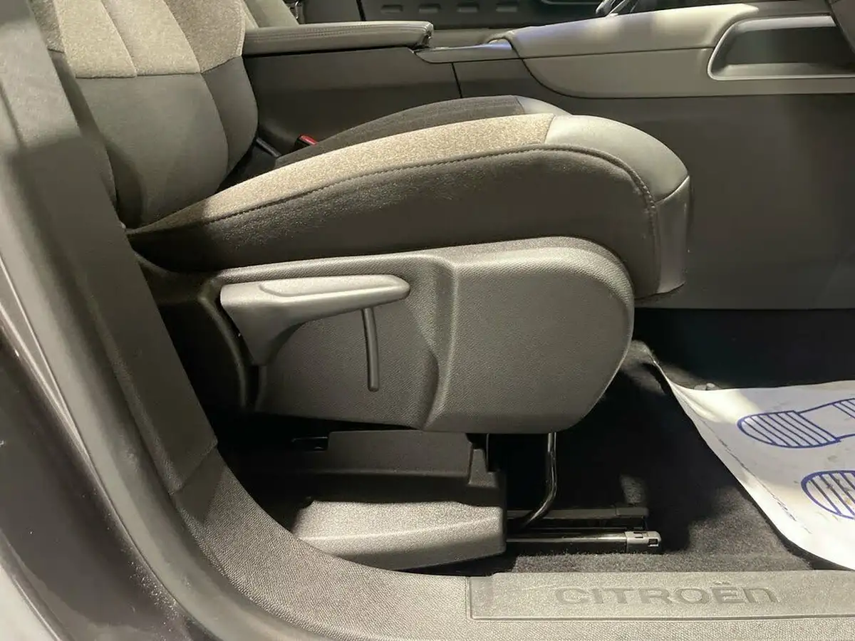 2021-citroen-c5-aircross-15bluehdi-flair-eat8-big-5
