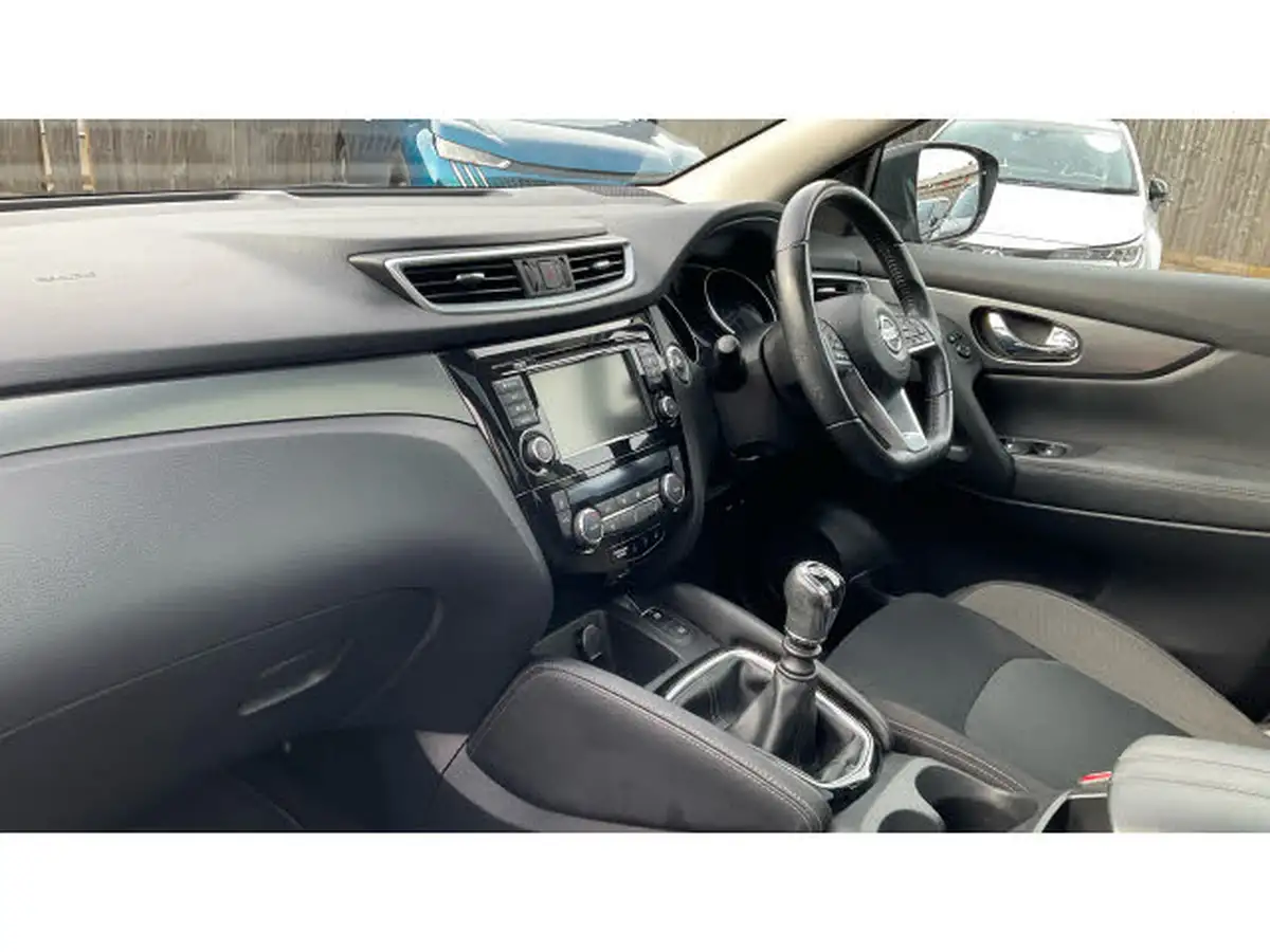 2019-nissan-qashqai-17dci-n-connecta-18in-alloys-big-8