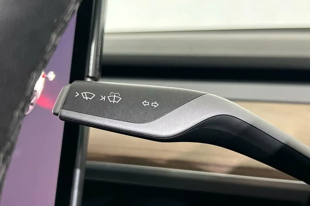 2022-tesla-model-3-e-long-range-big-27