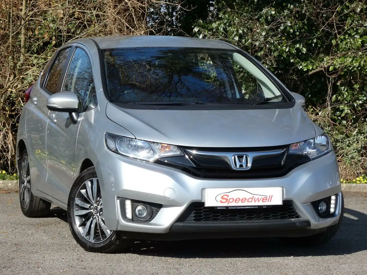 2017-honda-jazz-13-i-vtec-ex-cvt-big-32