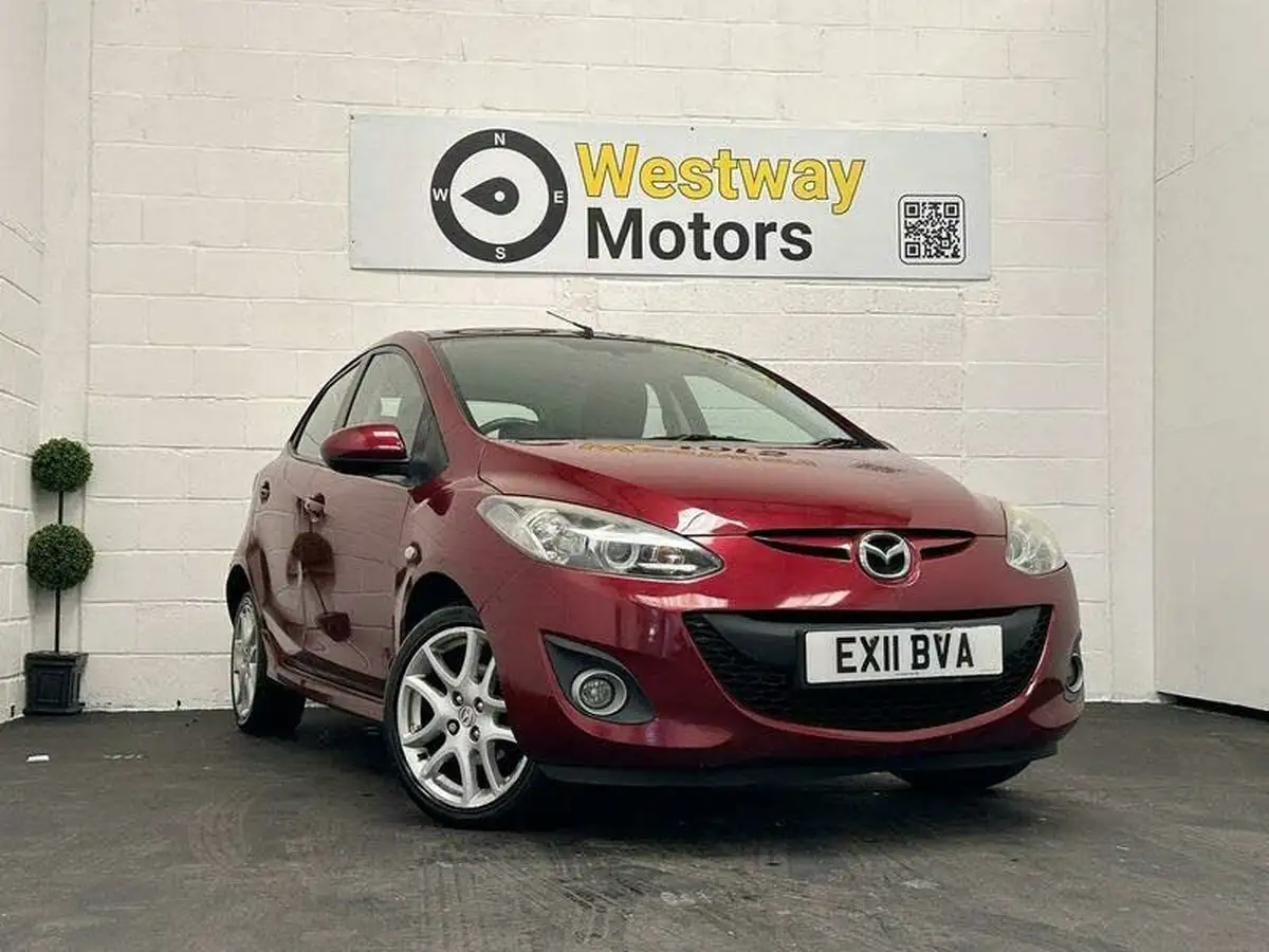 2011-mazda-mazda2-13-takuya-big-0