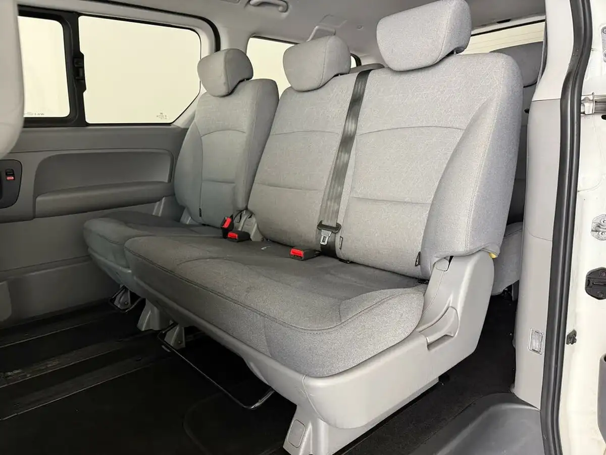 2019-hyundai-i800-25crdi-se-136ps-big-16