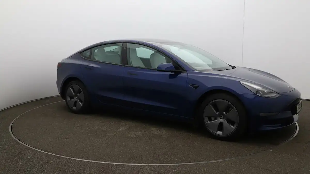 2021-tesla-model-3-e-long-range-4x4-big-43