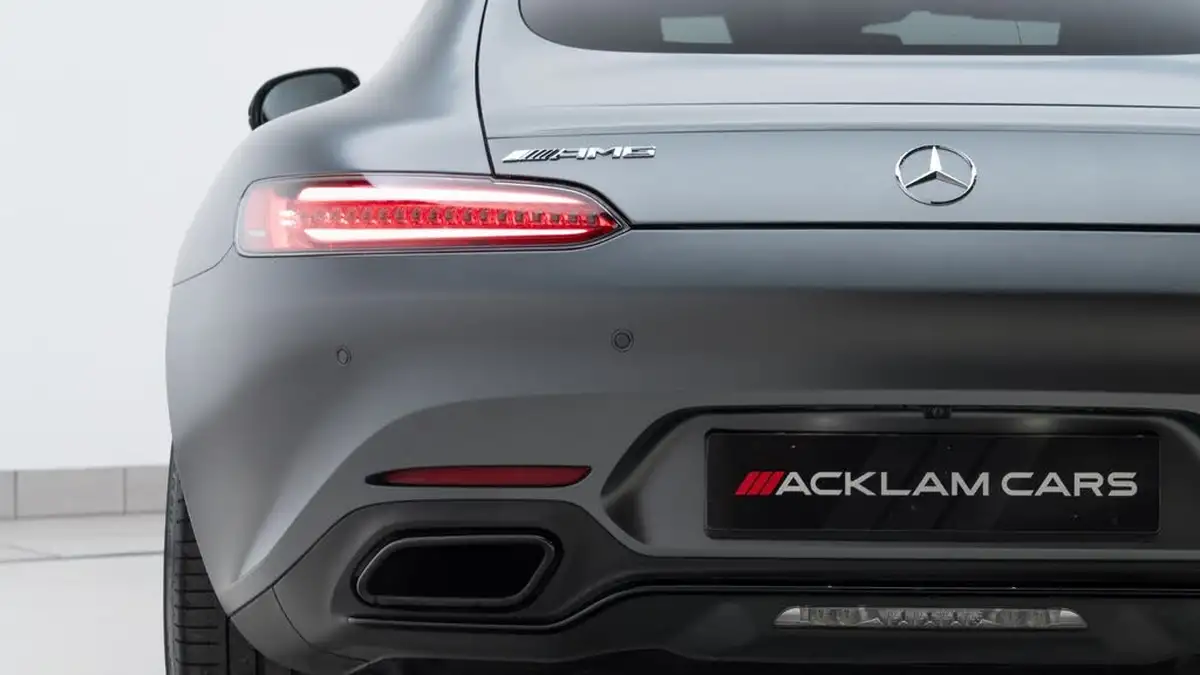 2016-mercedes-benz-amg-40-gt-s-premiumss-big-9