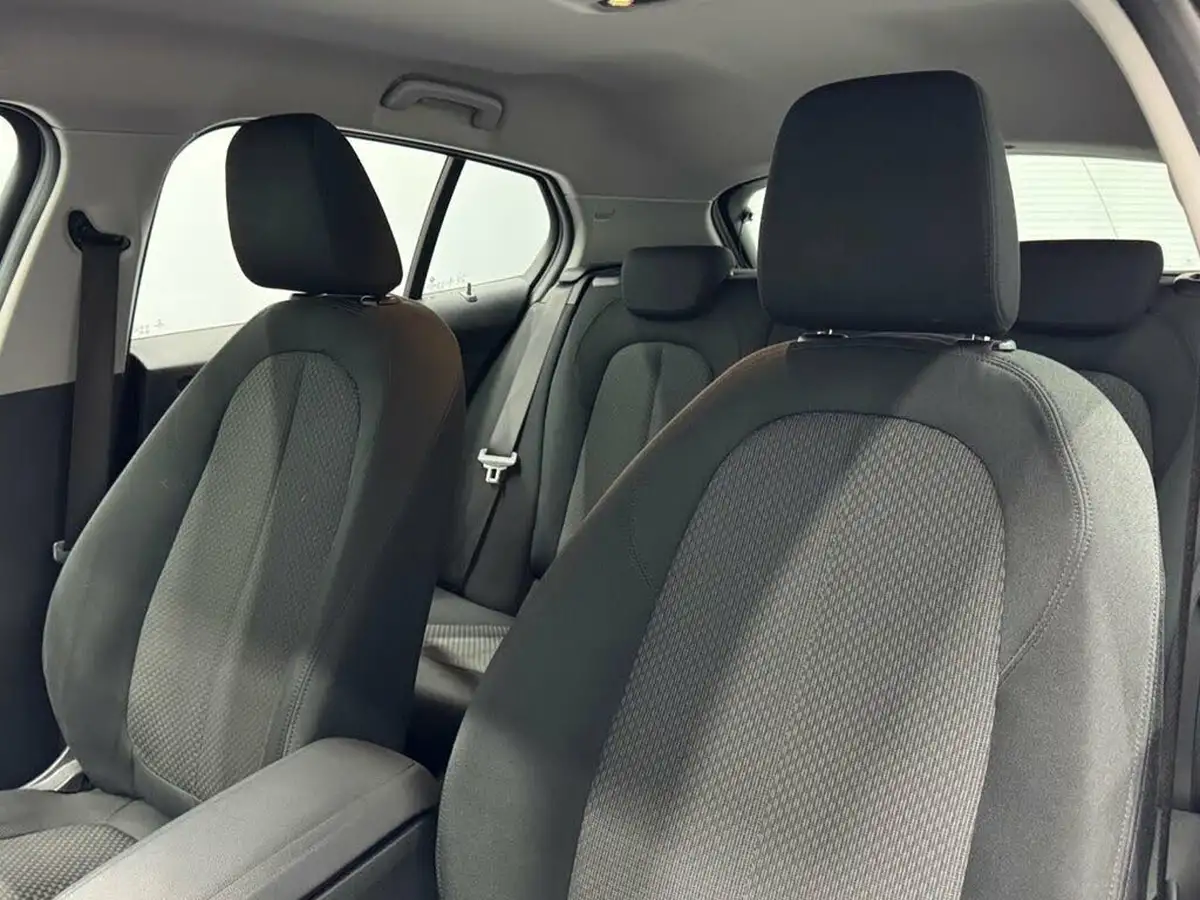 2019-bmw-1-series-big-30