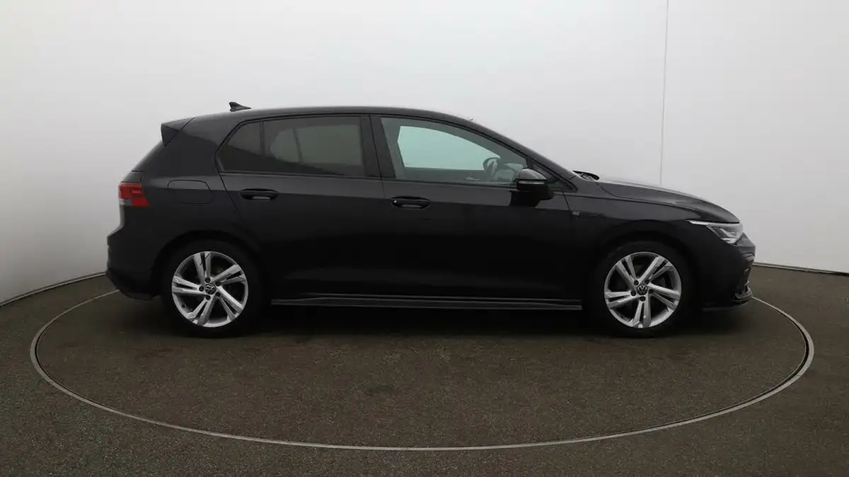 2021-volkswagen-golf-15-tsi-r-line-150ps-hatchback-big-42