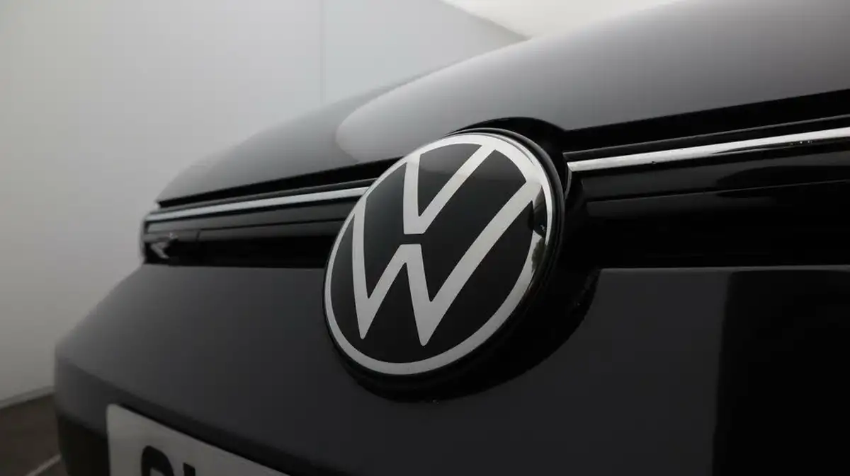 2021-volkswagen-golf-15-tsi-r-line-150ps-hatchback-big-20