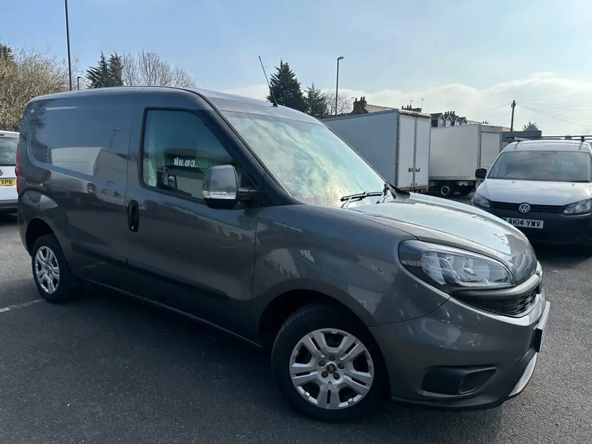 2021-fiat-doblo-cargo-16jtd-l1h1-tecnico-panel-van-big-25