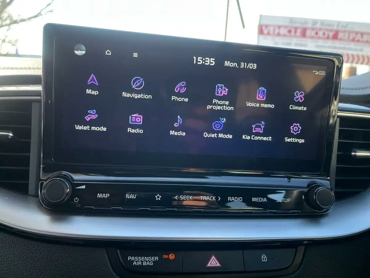 2024-kia-ceed-15-t-gdi-gt-line-138bhp-big-11