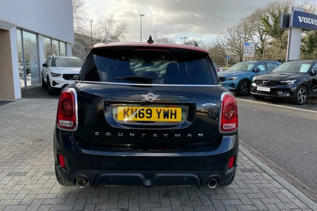 2019-mini-countryman-20-john-cooper-works-big-7