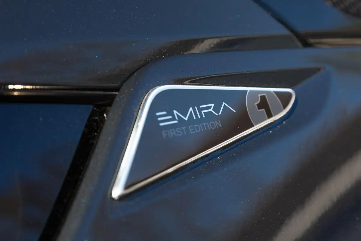 2023-lotus-emira-35-first-edition-v6-big-16