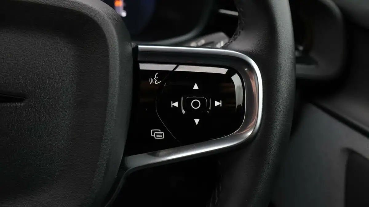 2022-polestar-polestar-2-e-ps2-165kw-standard-single-hatchback-big-23
