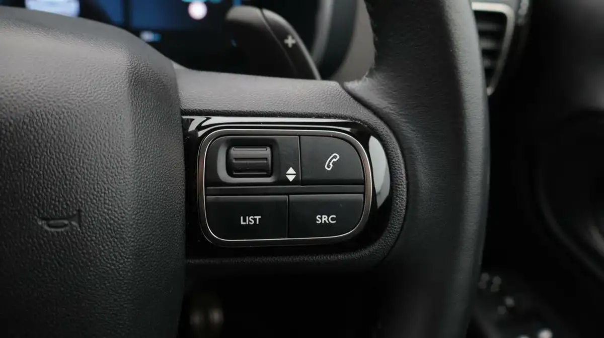 2021-citroen-c5-aircross-16-puretech-shine-plus-5d-big-24