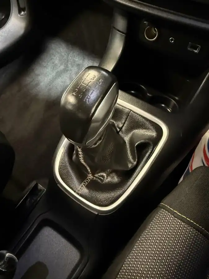 2018-citroen-c3-12-puretech-flair-82ps-big-24