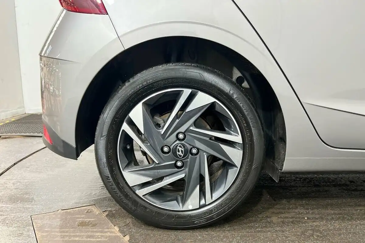 2023-hyundai-i20-10-t-gdi-se-connect-dct-big-13
