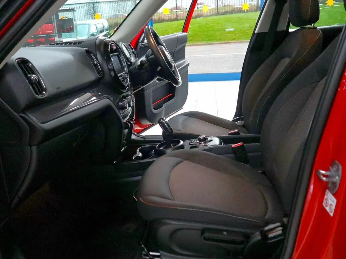 2019-mini-countryman-15-cooper-classic-auto-big-3