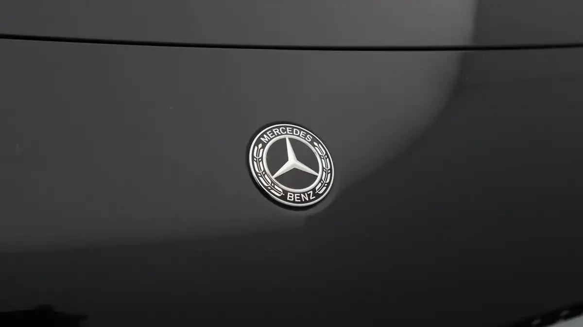 2020-mercedes-benz-a-class-15d-a180d-amg-line-saloon-4d-7g-dct-big-21