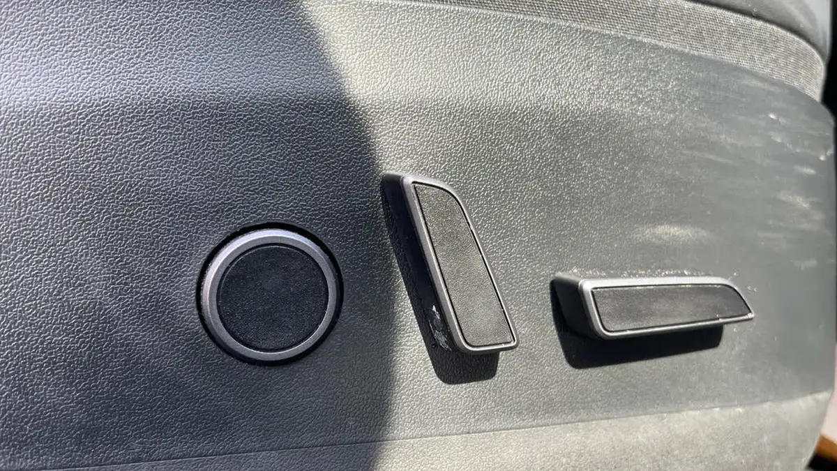 2021-tesla-model-3-e-standard-plus-big-22