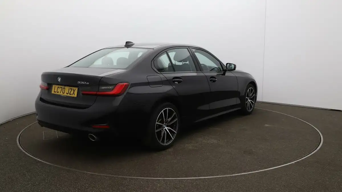 2020-bmw-3-series-big-45