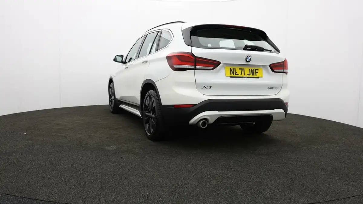 2021-bmw-x1-15-xdrive-25e-phev-sport-big-22