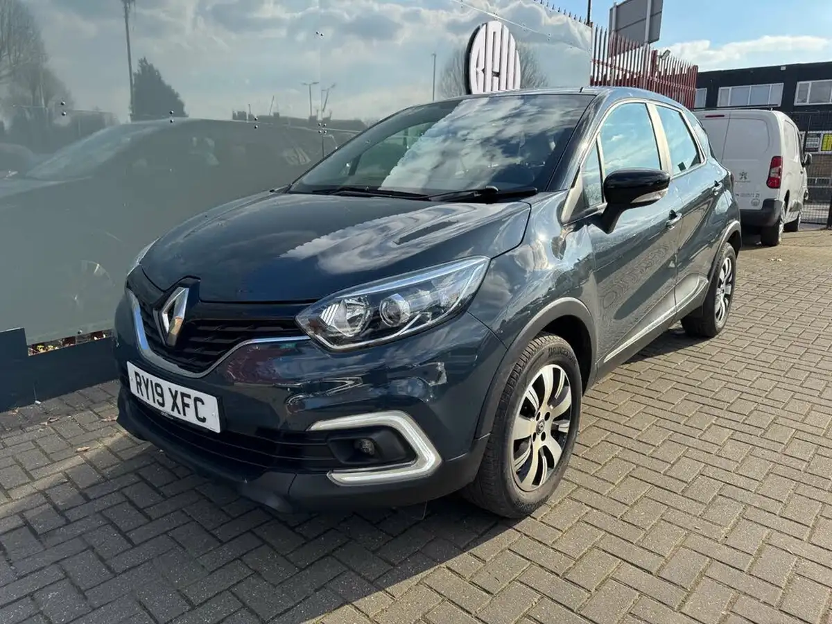 2019-renault-captur-09-tce-play-big-4