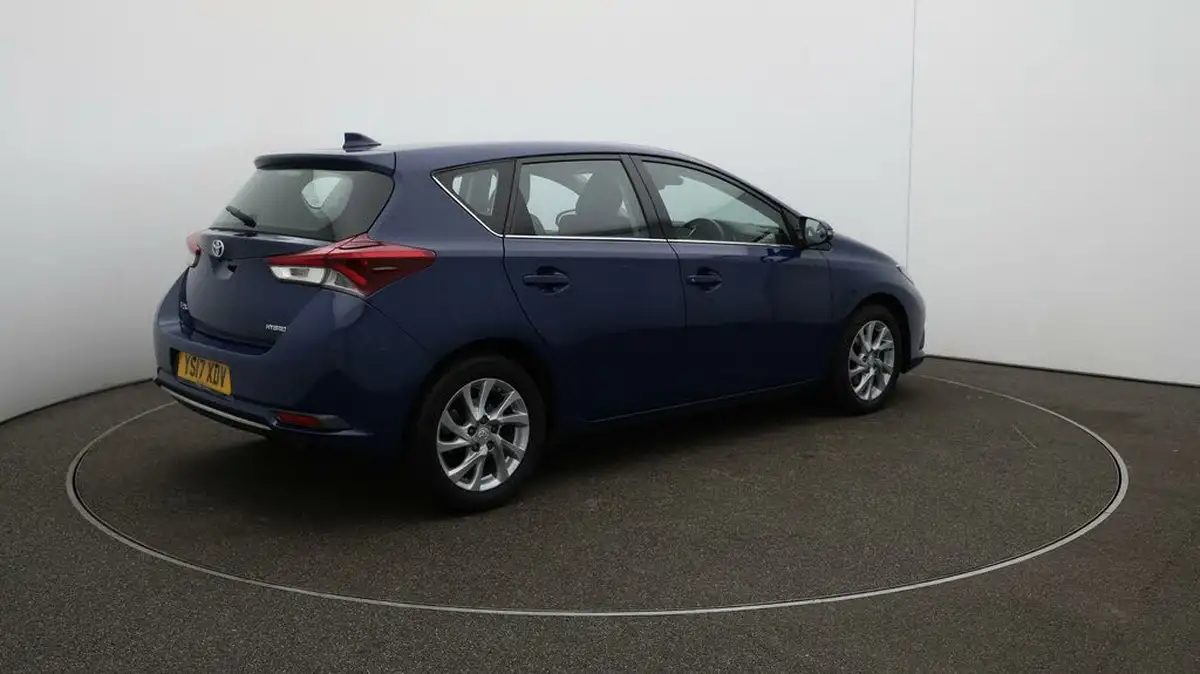 2017-toyota-auris-18-vvt-i-hsd-business-edition-tss-hatchback-big-51