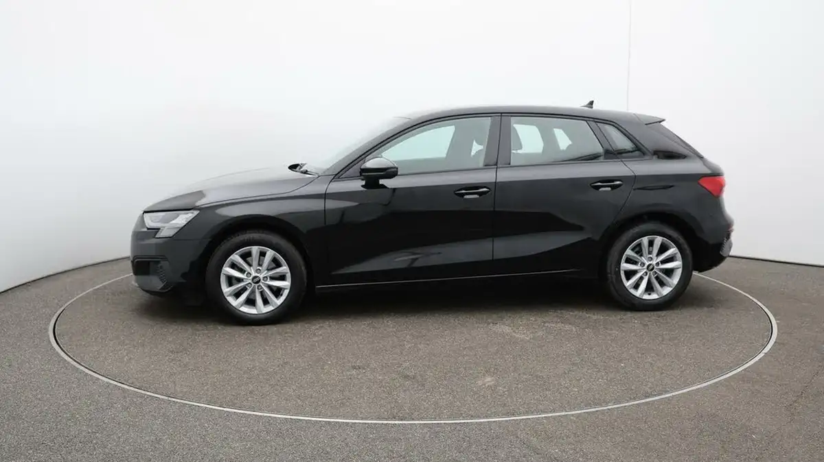2022-audi-a3-10-30-tfsi-technik-s-tronic-big-4