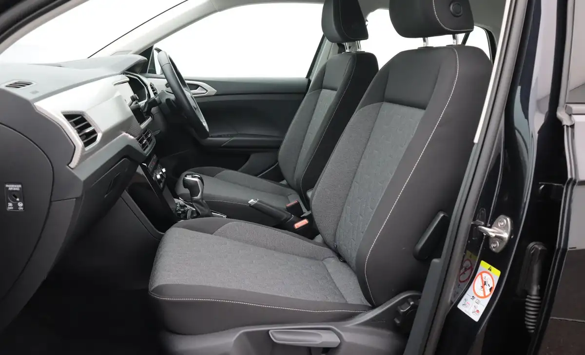 2024-volkswagen-t-cross-10-tsi-move-110ps-dsg-big-14