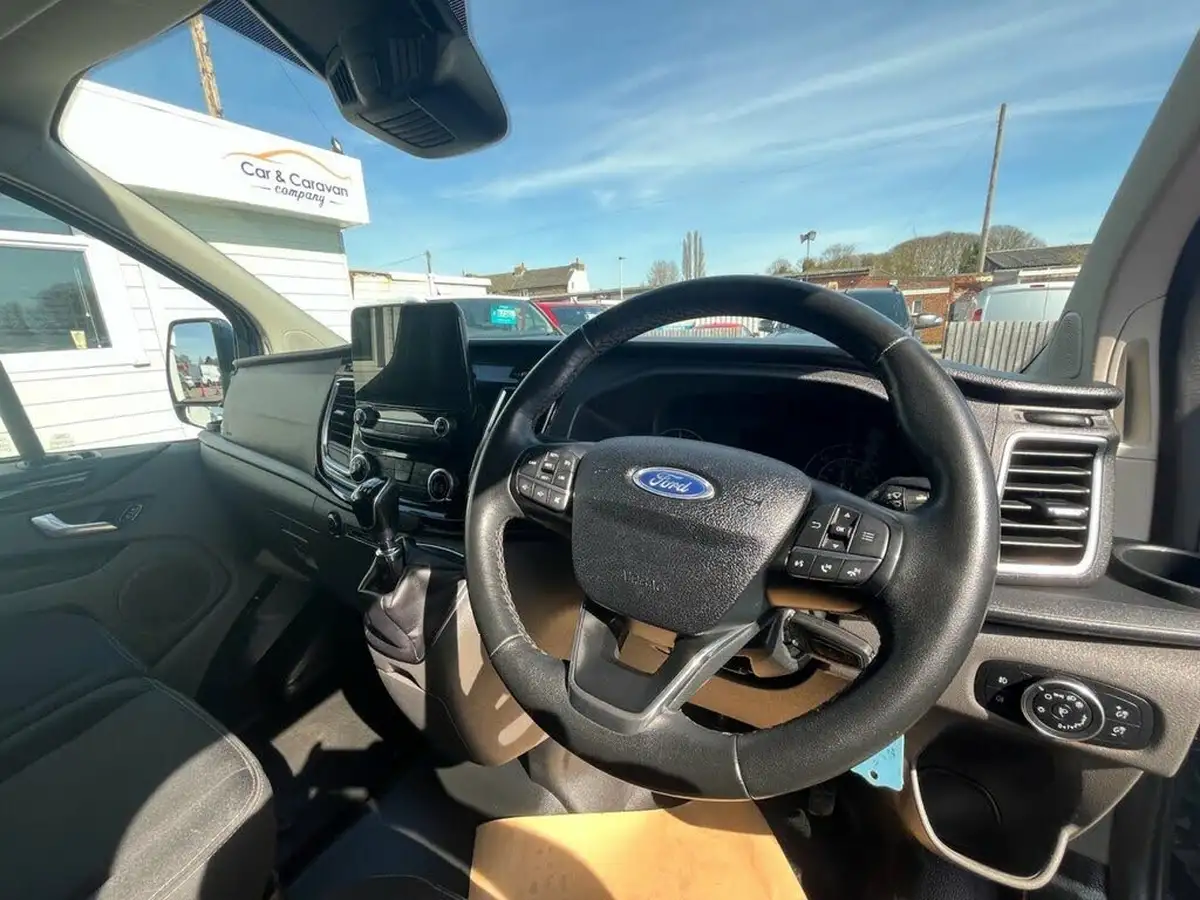 2018-ford-transit-custom-20tdci-300-l2h1-limited-130pseu6-panel-van-big-9