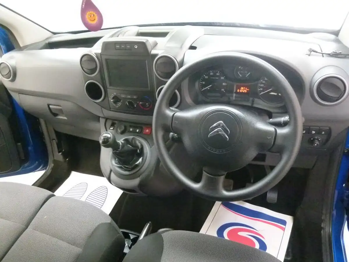 2018-citroen-berlingo-16td-l1625-enterprise-special-edition-panel-big-16