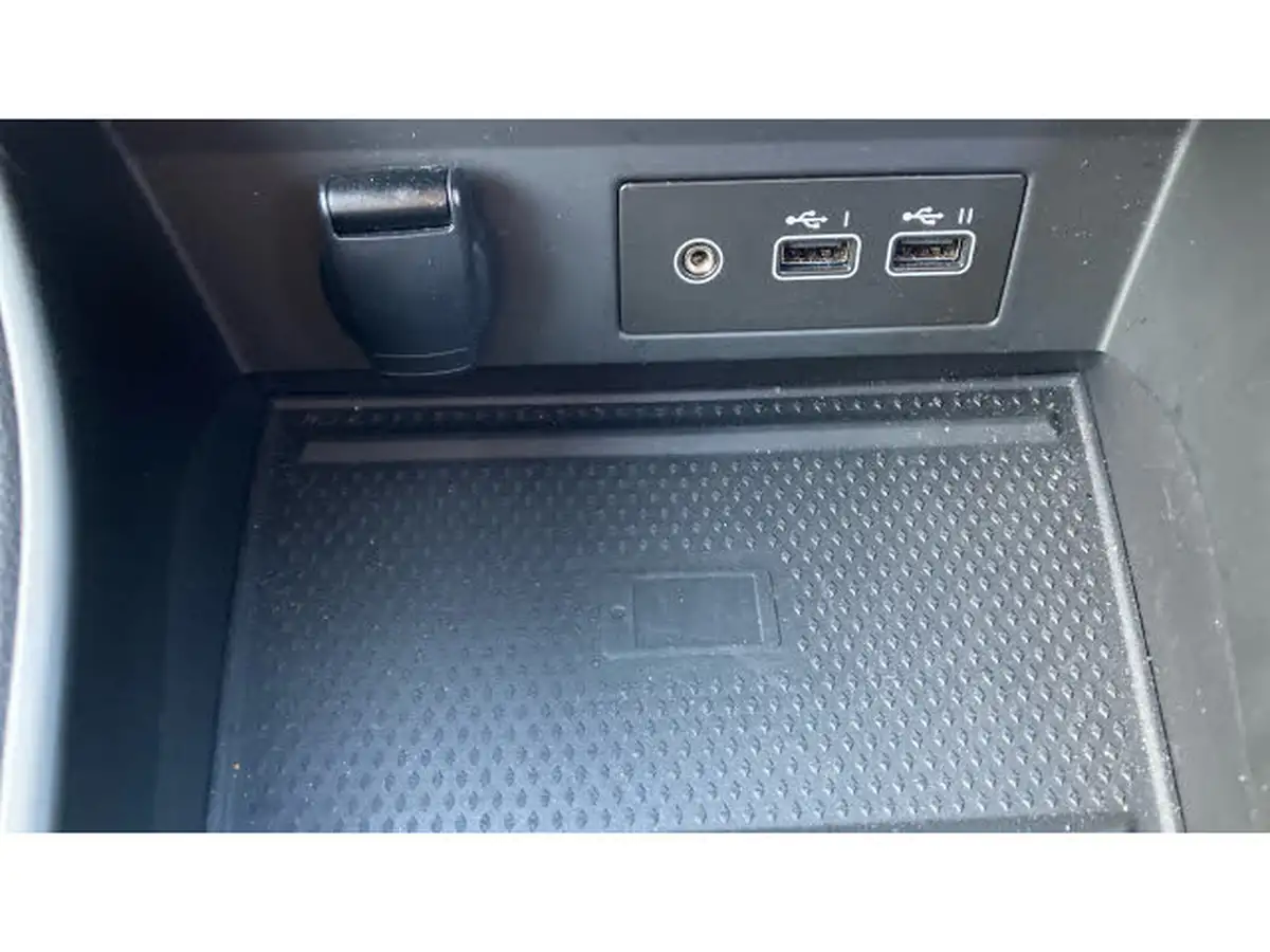 2023-renault-captur-16-techno-145ps-full-big-24