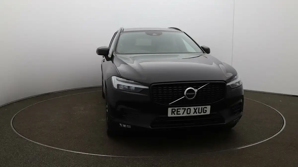 2021-volvo-xc60-20-b5-r-design-awd-big-32