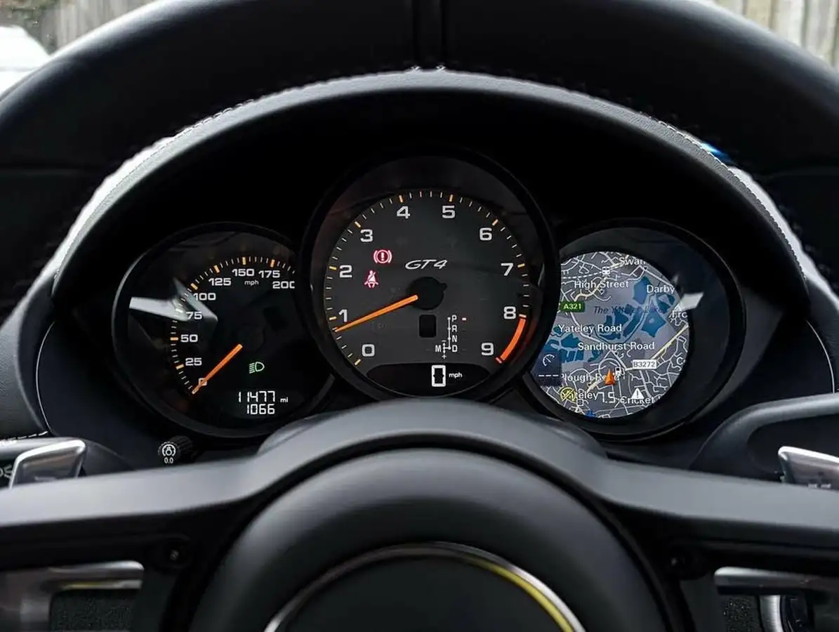 2021-porsche-cayman-718-40-cayman-gt4-big-30
