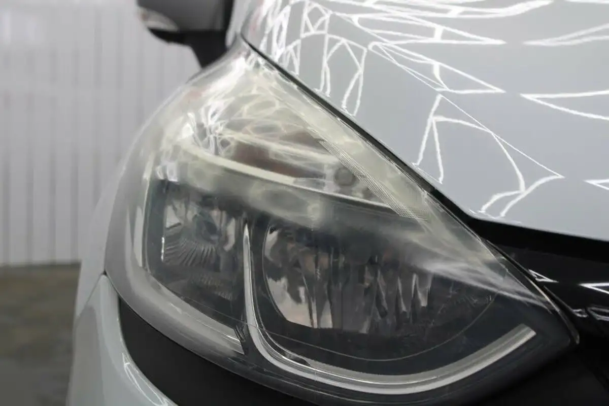 2016-renault-clio-09-tce-dynamique-nav-big-15