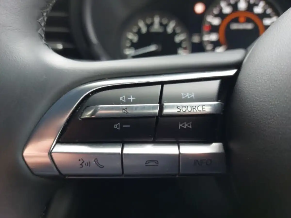 2020-mazda-mazda3-20-sport-lux-122ps-hatchback-5d-auto-big-13